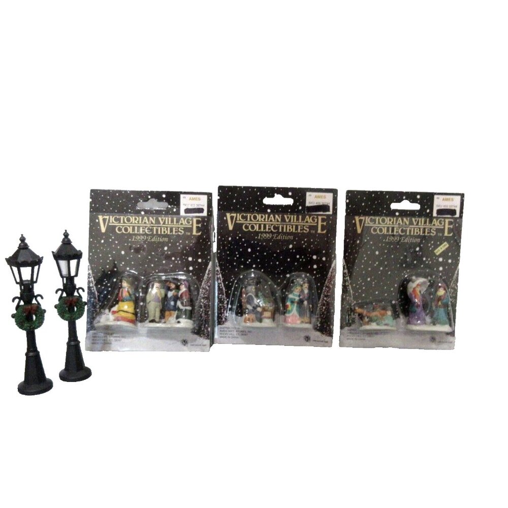 Victorian Village Collectibles 1999 Edition Accessory Figures Lampposts Lot NEW